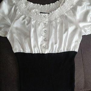 Cut classy top,black and white